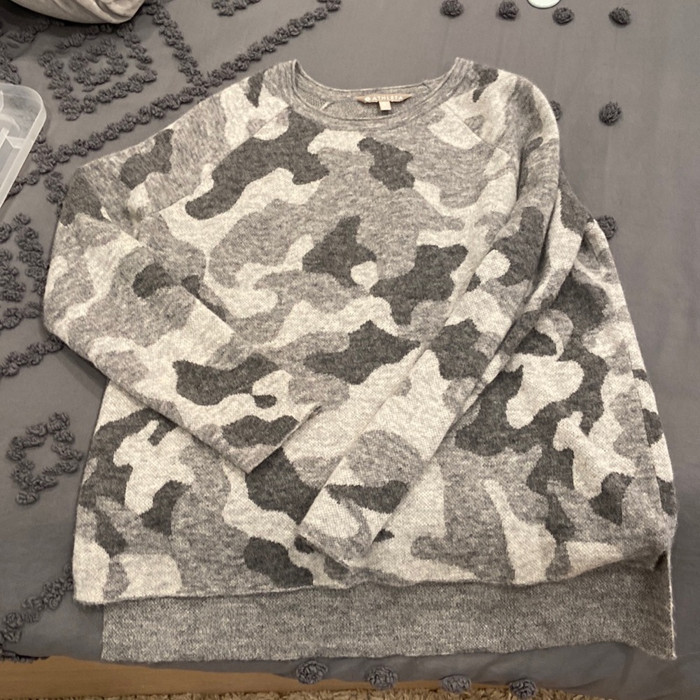 ATHLETA loose wool sweater